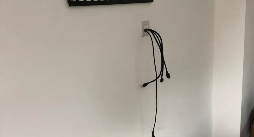 TV Wall Mounting Set Up - LJ Mullan Electrical, Banbury