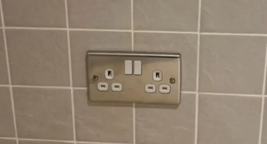 Installing a Socket on a Tiled Wall – No Damage, Clean Finish | Banbury Electrician
